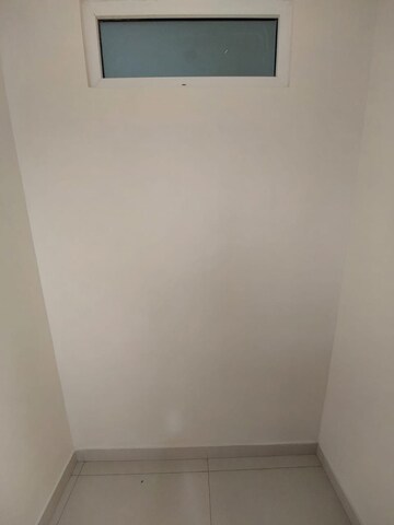Room in 3 BHK Apartment at Kokapet – for Rent