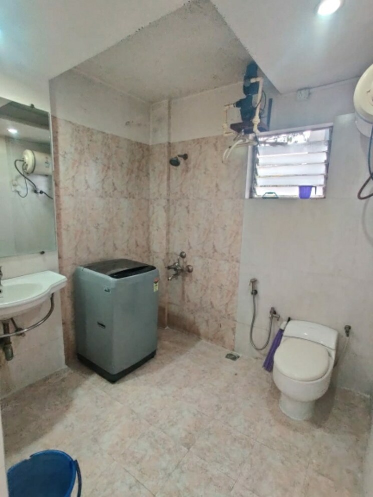 Bathroom, bombay-sappers-colony 2 Bedroom 762 Sq.Ft. Apartment In Wadgaon Sheri Pune 8996913