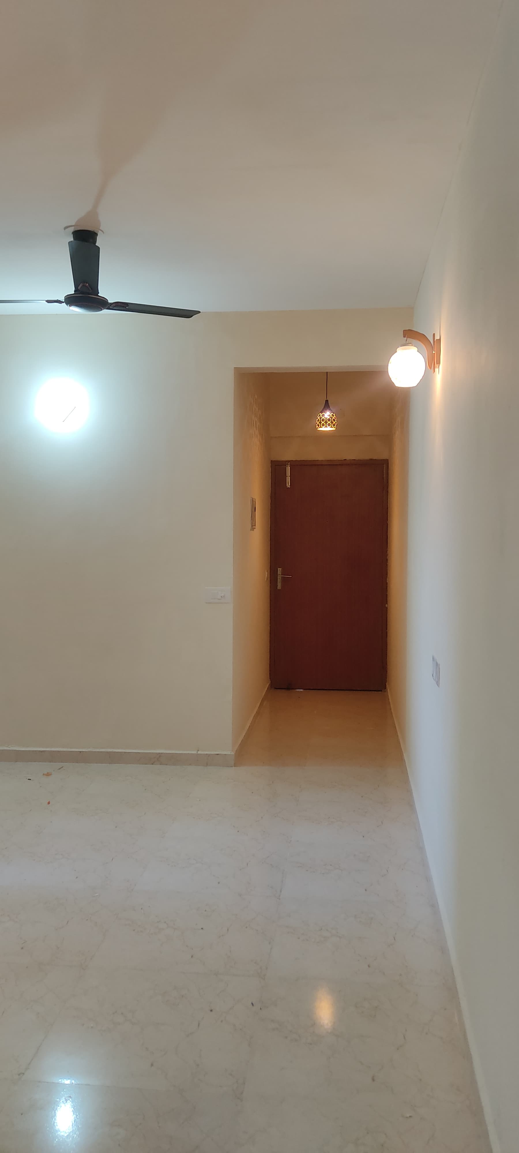 2 BHK Apartment For Rent in MRG The Balcony