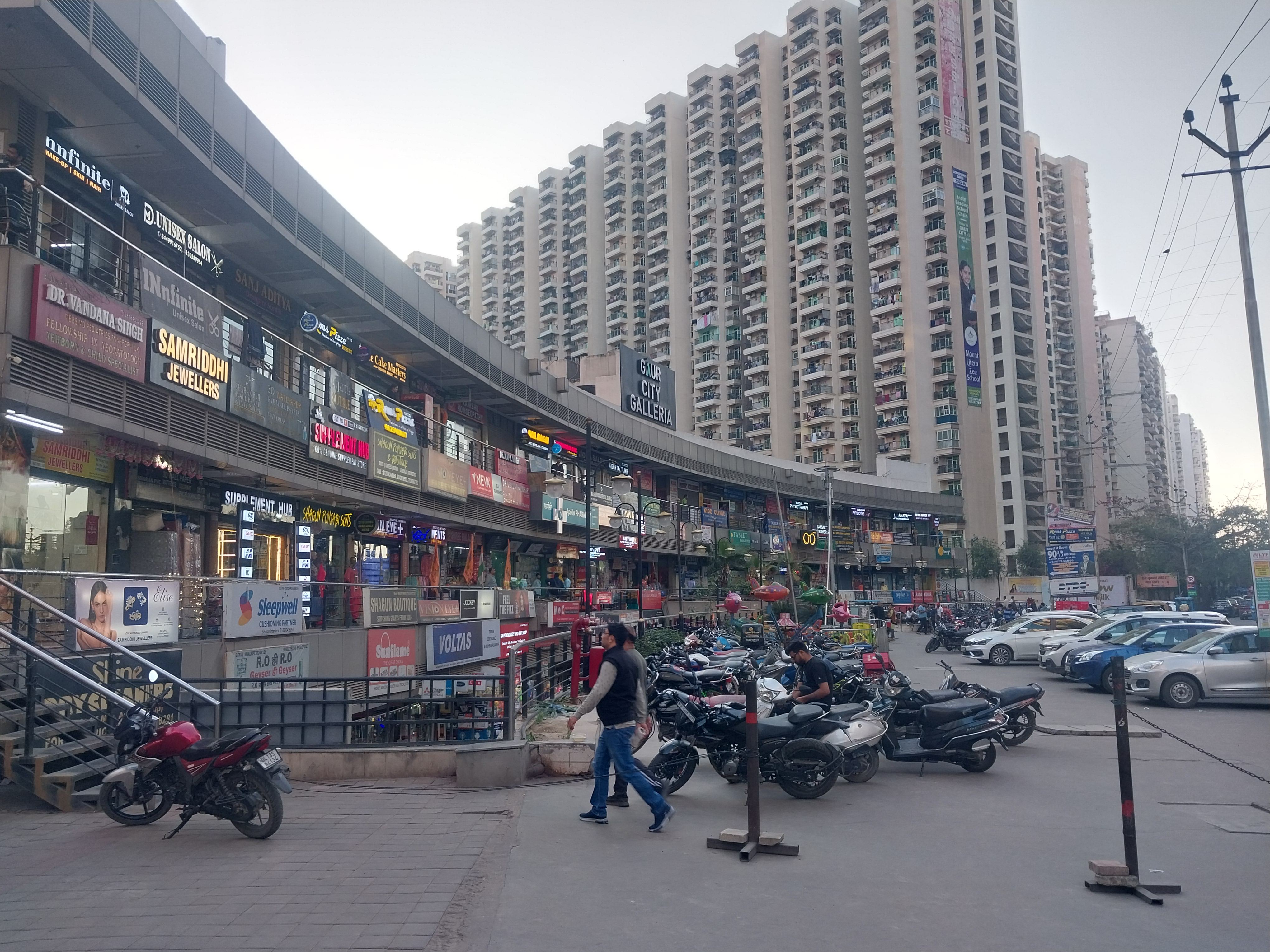 2 BHK 1055 Sq.Ft. Apartment in Gaur City-2