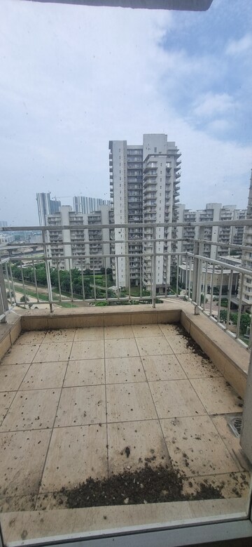 3 BHK Apartment For Rent in Puri Diplomatic Greens Phase I, Sector 111