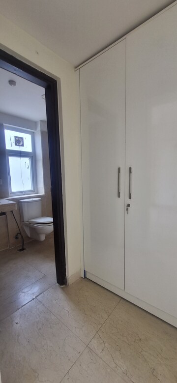 Furnished Amenities in 3 BHK Apartment at Puri Diplomatic Greens Phase I, Sector 111 – for Rent