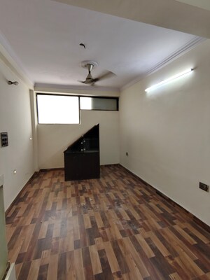 Furnished Amenities in 1 BHK Builder Floor at RWA Federation, Vaishali Sector 5 – for Sale