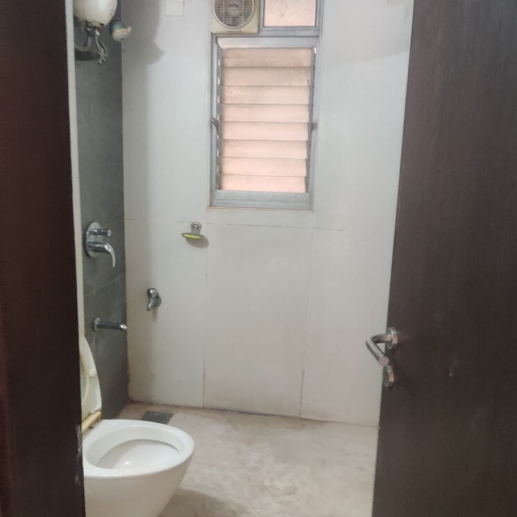 Bathroom, lodha-aqua 2 Bedroom 1017 Sq.Ft. Apartment In Mira Road Thane 8997010
