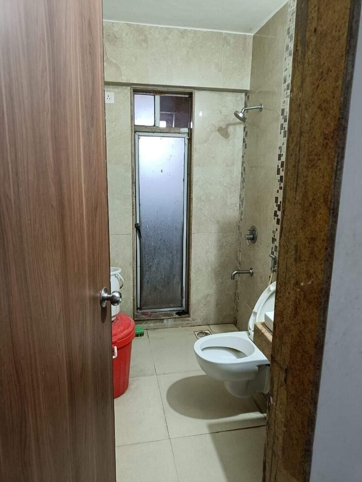 Bathroom, four bunglows 3 Bedroom 1230 Sq.Ft. Apartment In Four Bunglows Mumbai 8997044
