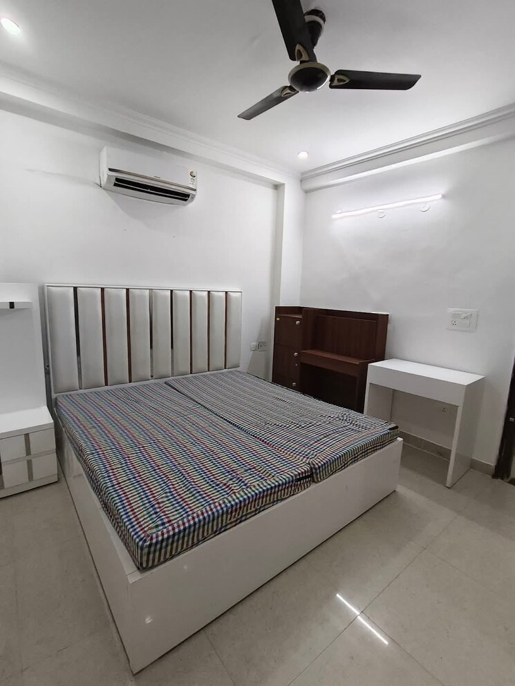 Bedroom, surya-cghs 2 Bedroom 175 Sq.Ft. Builder Floor In Sector 43 Gurgaon 8997019
