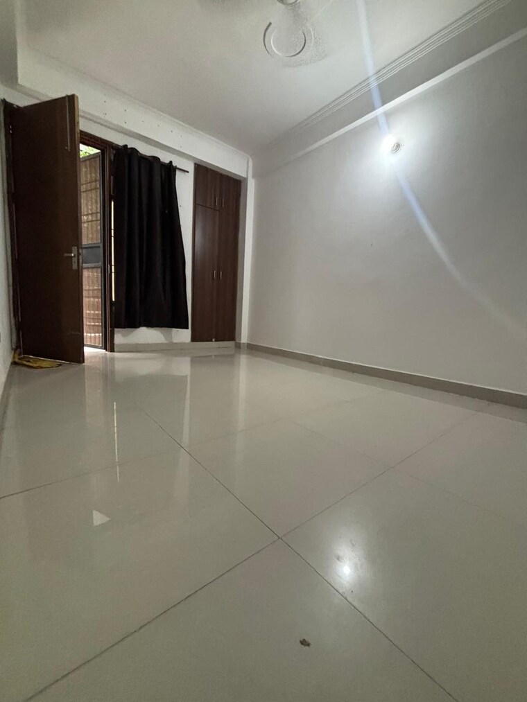 Room, neb sarai 1 Bedroom 450 Sq.Ft. Builder Floor In Neb Sarai Delhi 8997073