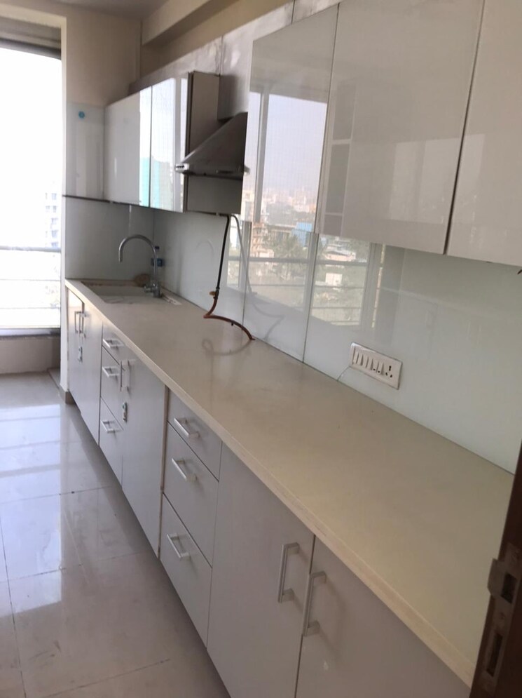 Kitchen, amogh-apartment 3.5 Bedroom 2500 Sq.Ft. Apartment In Vile Parle West Mumbai 8997087