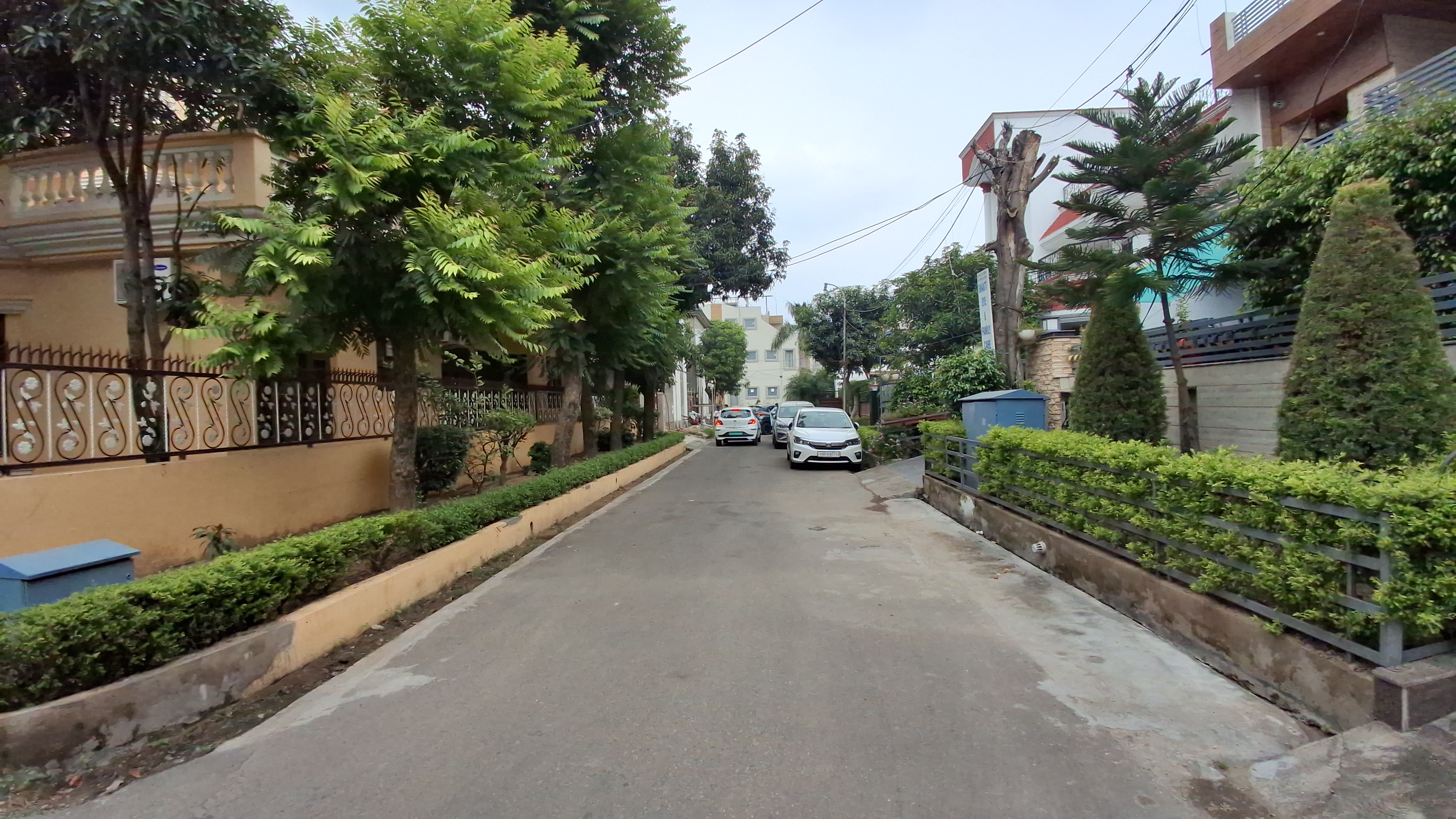 6+ BHK + Servant Room,Study Room Independent House For Rent in Silver City Extention