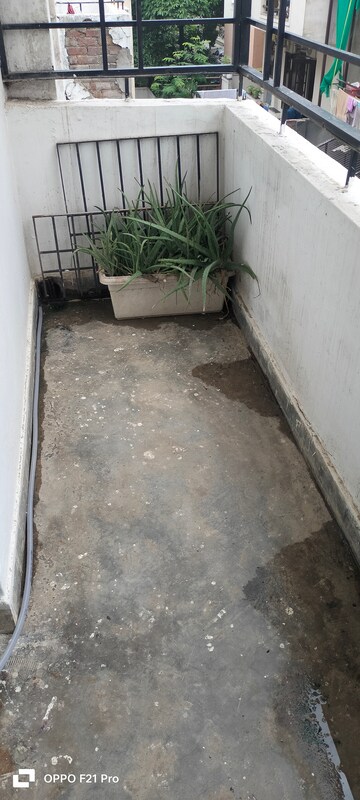 Room in 3 BHK Builder Floor at Kohli One Malibu Town, Sector 47 – for Rent