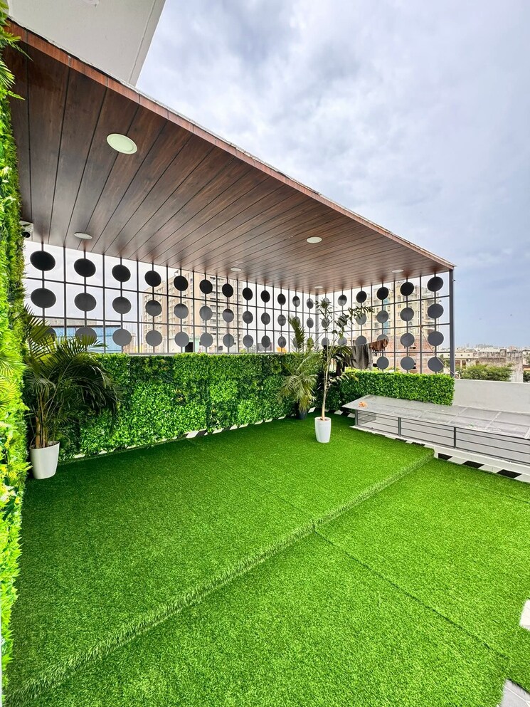 Garden, vaishali nagar 5 Bedroom 200 Sq.Yd. Independent House In Vaishali Nagar Jaipur 8997099