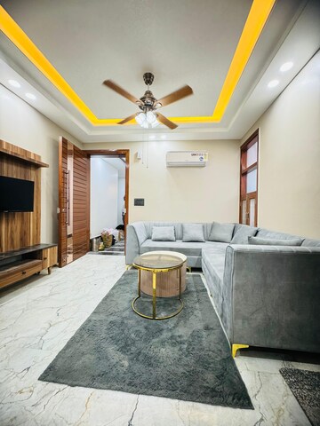 Bathroom in 1 BHK Builder Floor at Palm Residency Chhatarpur, Chattarpur – for Rent