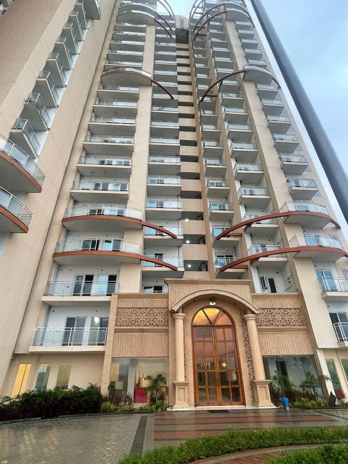 3 BHK Apartment For Sale in Samridhi Luxuriya Avenue