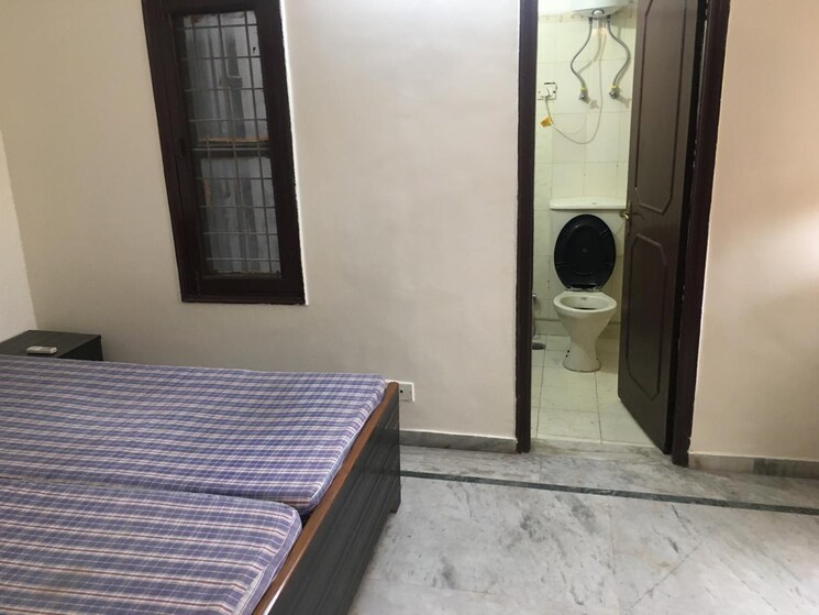 Bathroom, ardee-city 4 Bedroom 2000 Sq.Ft. Builder Floor In Sector 52 Gurgaon 8997121