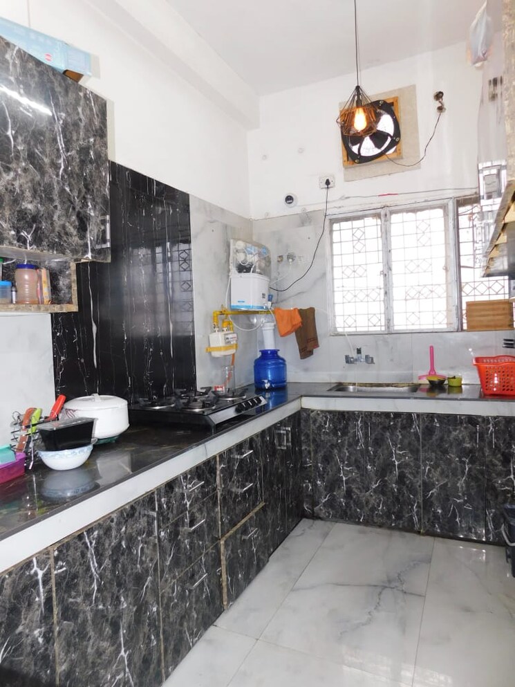 Kitchen, central-govt-employees-rwa Studio 1500 Sq.Ft. Apartment In Sadiq Nagar Delhi 8997155