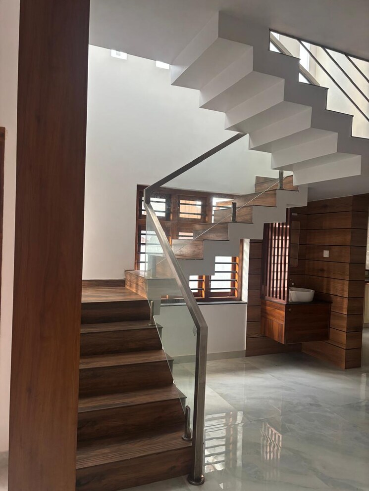 undefined, poochatty 4 Bedroom 1802 Sq.Ft. Independent House In Poochatty Thrissur 8997146