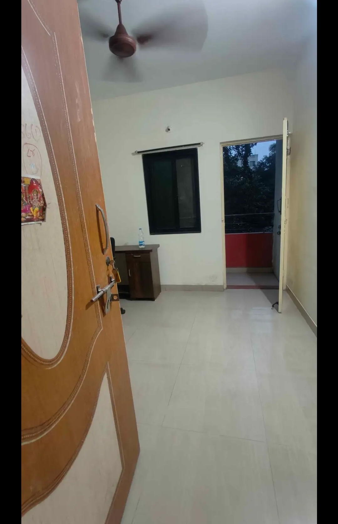 1 BHK + Pooja Room Independent House For Rent in Pooja Niwas Building Khar