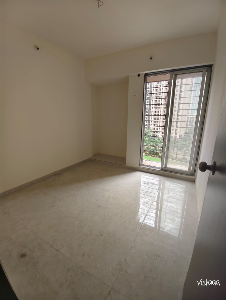 Room, kasarvadavali 2 Bedroom 650 Sq.Ft. Apartment In Kasarvadavali Thane 8997200