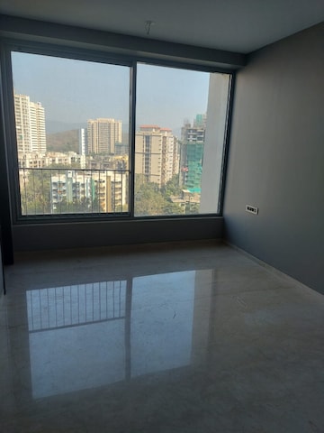Room in 6 BHK Apartment at Oberoi Sky City, Borivali East – for Sale