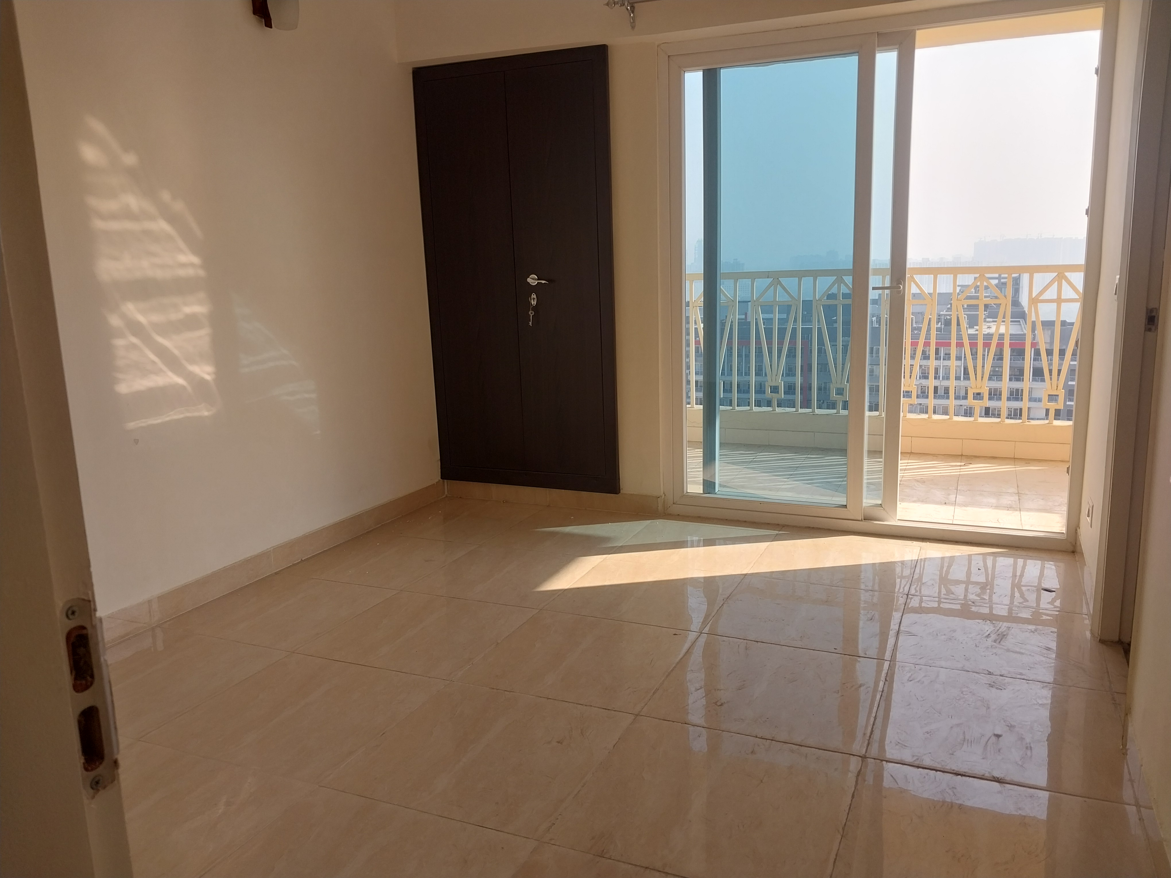 2 BHK Apartment For Rent in Gaur City 7th Avenue