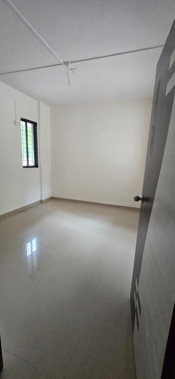Study Room in 2 BHK Apartment at Vikram Gayatri Park, Kalwa – for Sale