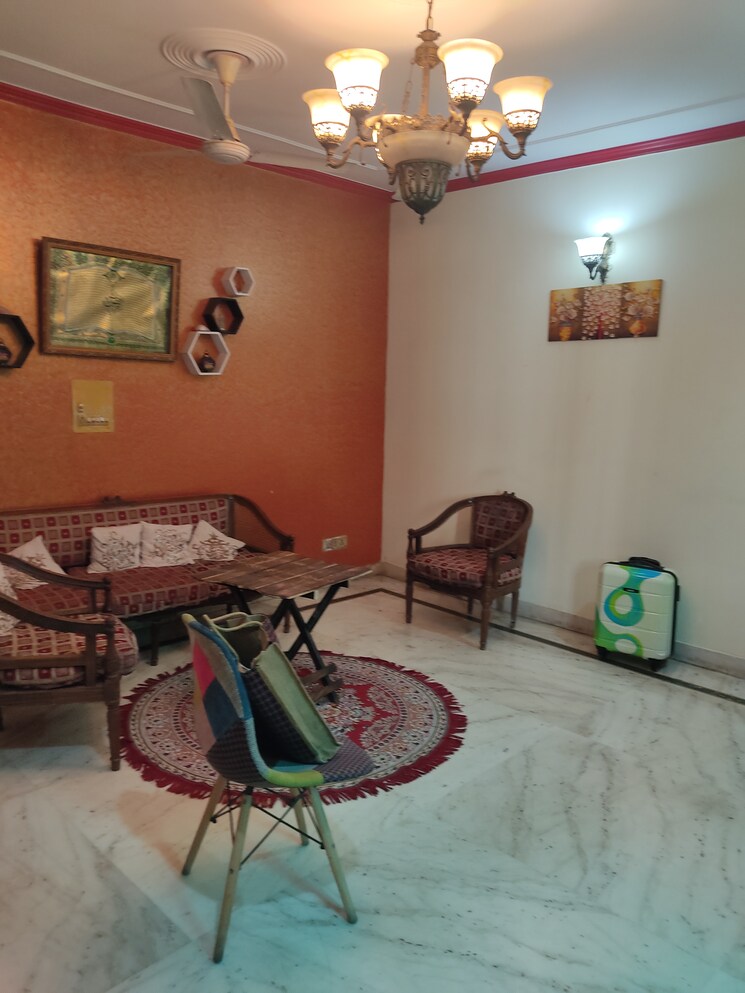 Living Room, malviya nagar 3 Bedroom 150 Sq.Yd. Builder Floor In Malviya Nagar Delhi 8997345