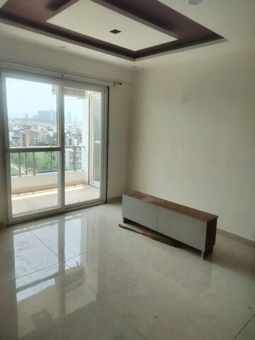 Room in 4 BHK Apartment at Varun C.G.H Society, Sector 52 – for Rent