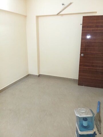 Room in 1 BHK Apartment at Raunak Unnathi Woods Phase 4 And 5, Ghodbunder Road – for Rent