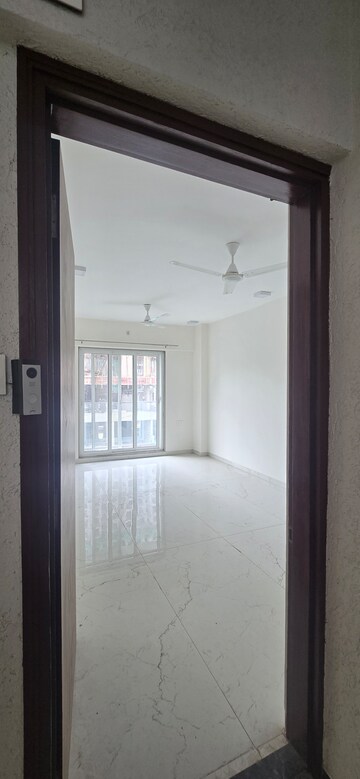 Room in 1.5 BHK Apartment at Ekatva Coral, Panch Pakhadi – for Rent