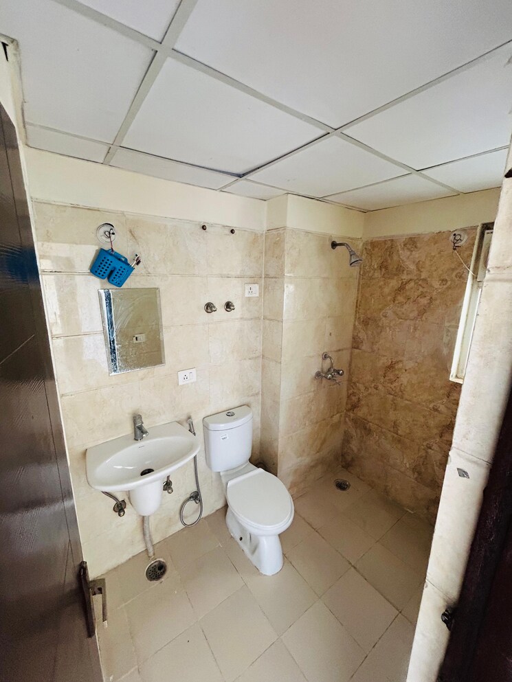 Bathroom, saviour-green-arch 2 Bedroom 860 Sq.Ft. Apartment In Tech Zone 4 Greater Noida Greater Noida 8997384