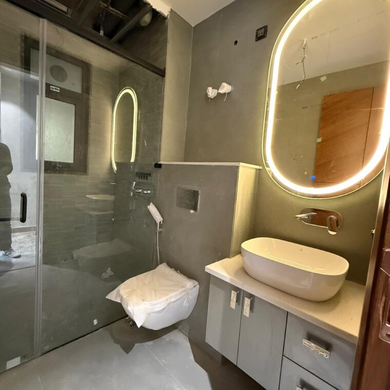 Bathroom, south city 2 4 Bedroom 275 Sq.Yd. Builder Floor In South City 2 Gurgaon 8997398
