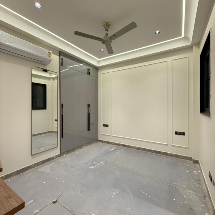 Room, south city 2 4 Bedroom 275 Sq.Yd. Builder Floor In South City 2 Gurgaon 8997398