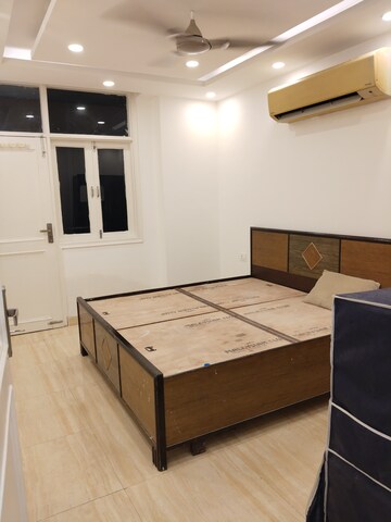 Bedroom in 3 BHK Apartment at Panchsheel Vihar – for Rent
