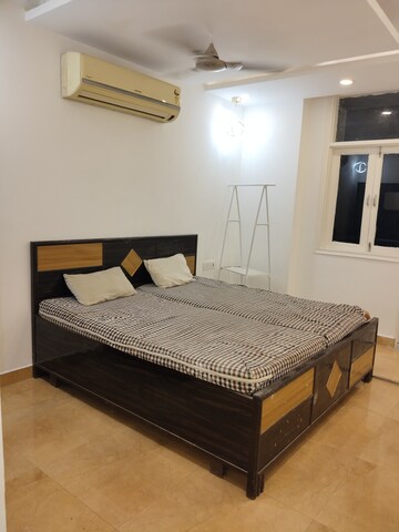 Master Bedroom in 3 BHK Apartment at Panchsheel Vihar – for Rent
