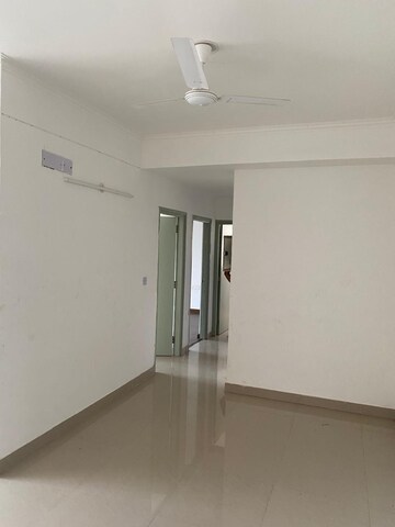 Room in 3 BHK Apartment at ATS Allure, Sector 22d Yamuna Expressway – for Rent