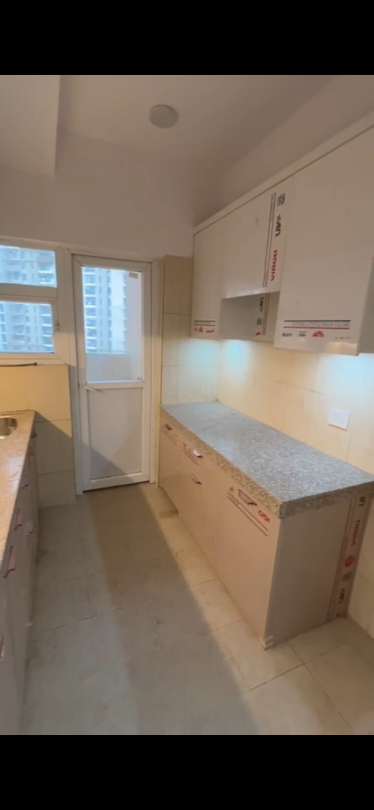 Kitchen, 3c-lotus-boulevard 3 Bedroom 1691 Sq.Ft. Apartment In Sector 100 Noida 8997419