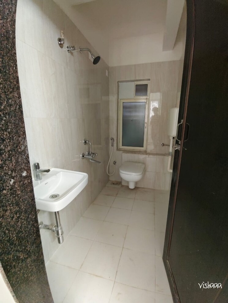 Bathroom, puraniks-tokyo-bay 1 RK 335 Sq.Ft. Apartment In Kasarvadavali Thane 8997475