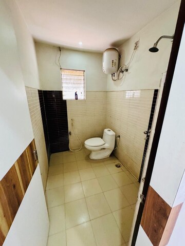 Bathroom in 4 BHK Independent House at Bariatu Housing Colony – for Sale