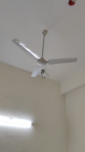 Furnished Amenities in 2 BHK Apartment at Eldeco Live By The Greens, Sector 150 – for Sale