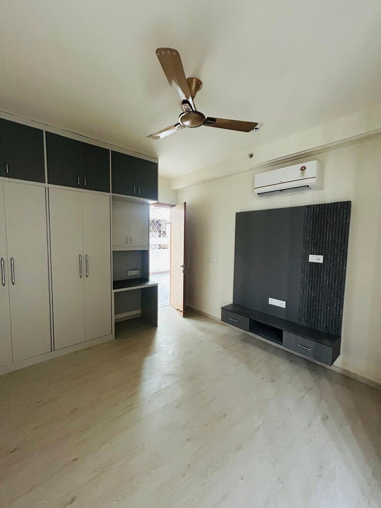 Room, ansal-api-esencia 3 Bedroom 2000 Sq.Ft. Builder Floor In Sector 67 Gurgaon 8997548