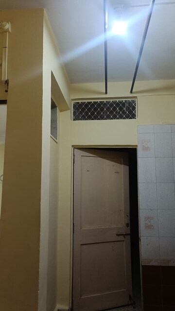 Bathroom in 1 BHK Apartment at Sunshine Tower Koper khairane, Kopar Khairane – for Rent