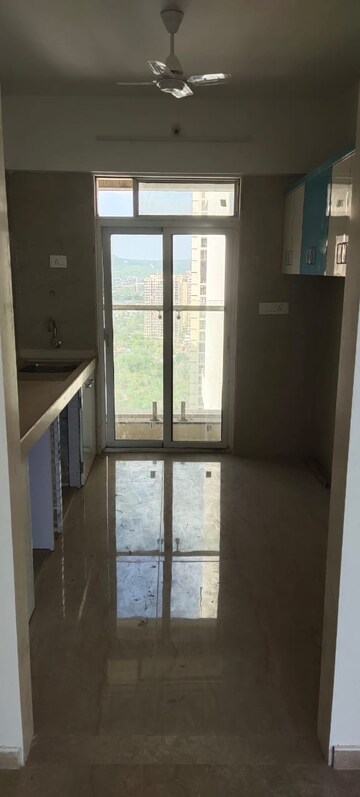 Room in 3 BHK Apartment at Ghansoli – for Sale