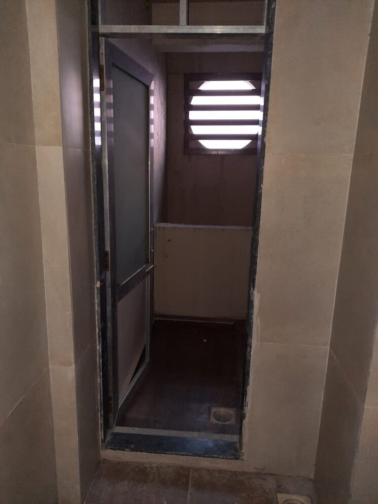 Bathroom, ghansoli 3 Bedroom 1850 Sq.Ft. Apartment In Ghansoli Navi Mumbai 8997580