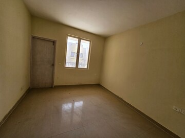 Room in 3 BHK Apartment at Sector 92 – for Sale