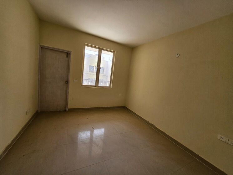 Room, sector 92 3 Bedroom 1523 Sq.Ft. Apartment In Sector 92 Gurgaon 8997577