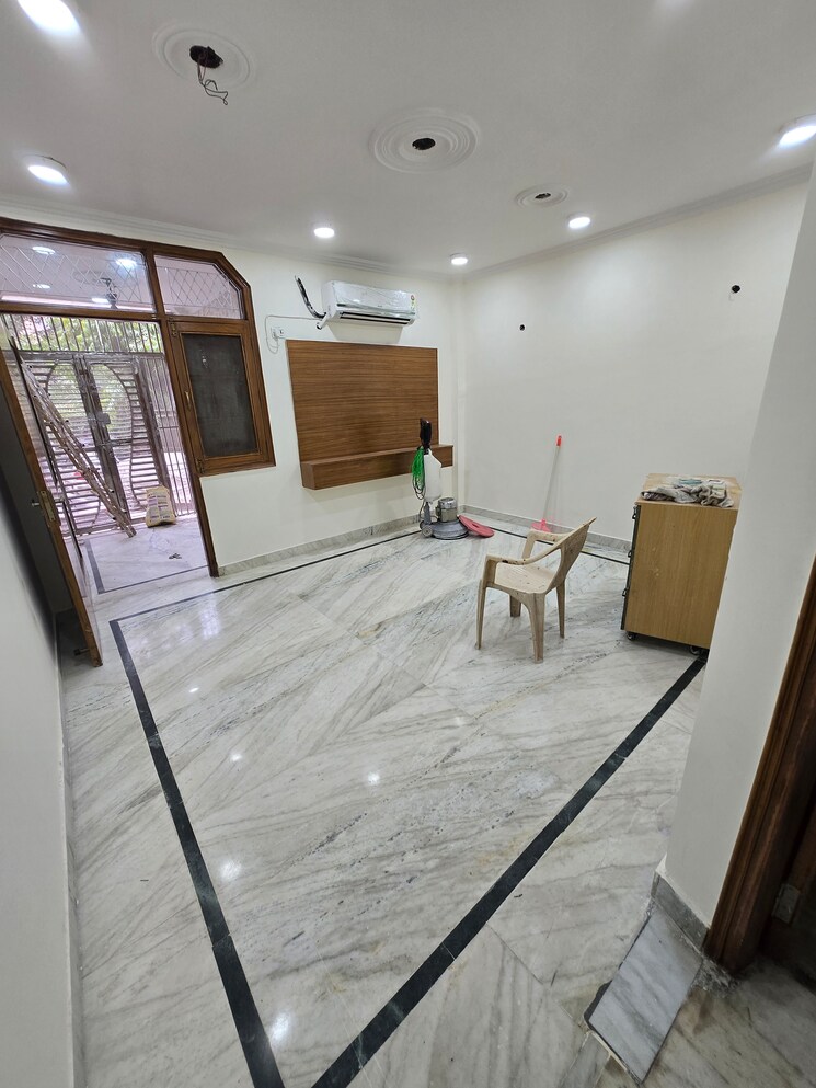 undefined, amar colony 2.5 Bedroom 900 Sq.Ft. Builder Floor In Amar Colony Delhi 8997602