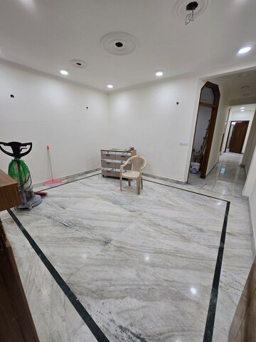 Balcony in 2.5 BHK Builder Floor at Amar Colony – for Rent