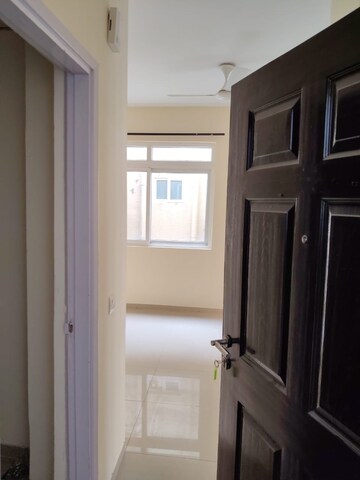Bathroom in 3 BHK Builder Floor at Emaar MGF Emerald Hills, Sector 65 – for Sale
