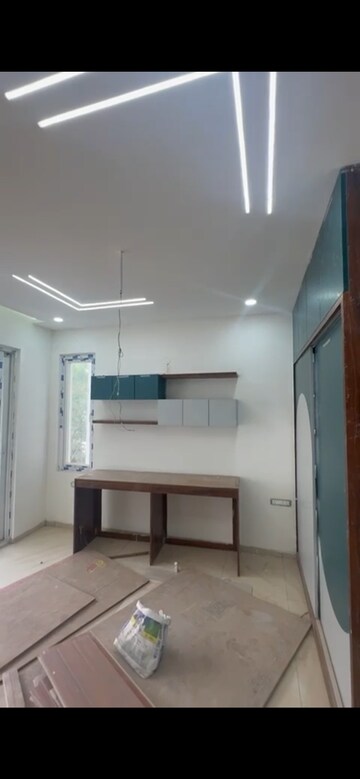 Room in 3 BHK Apartment at Narsingi – for Rent