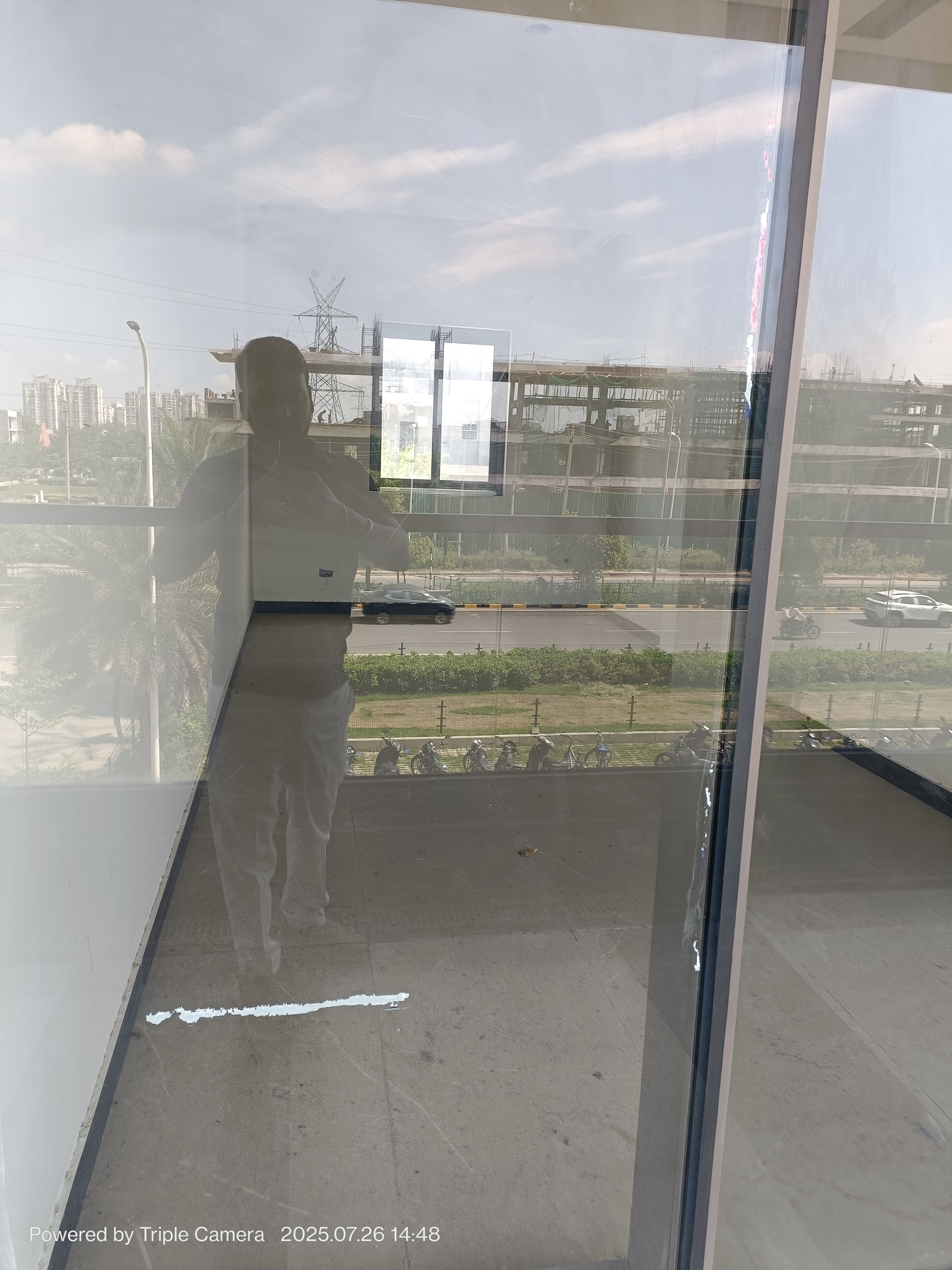 Retail Shop For Sale in BPTP District